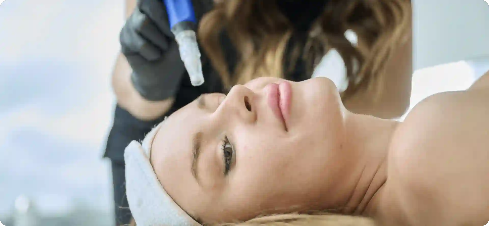 How Do Microneedles Trigger New Collagen and Elastin in Loose Skin Richmond?